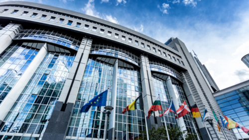 Fassade des EU-Parlaments in Brüssel